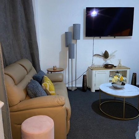 Handsworth Home - 2 Bedroomed Sheffield Esterno foto