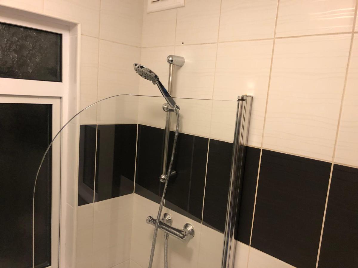 Handsworth Home - 2 Bedroomed Sheffield Esterno foto