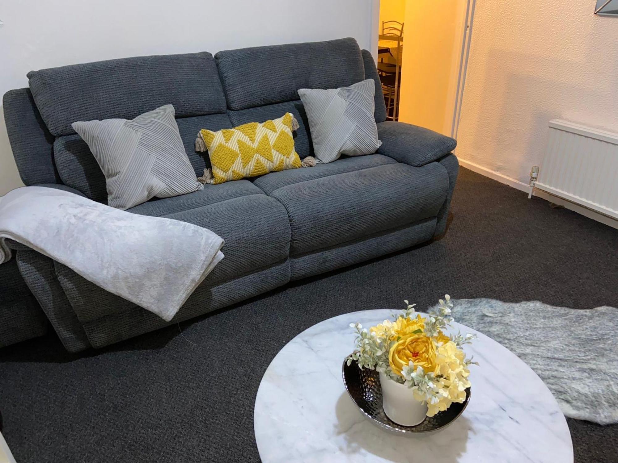 Handsworth Home - 2 Bedroomed Sheffield Esterno foto